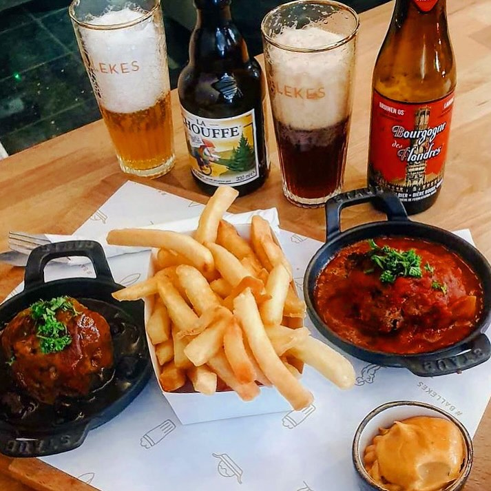 Belgian Fries and Beer. Antwerp travel guide and local weed laws