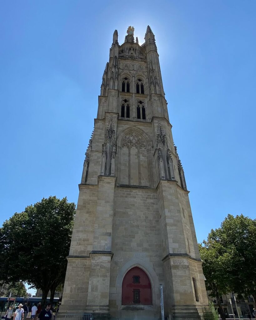 La Chiesa cattedrale Bordeaux travel guide and weed laws.