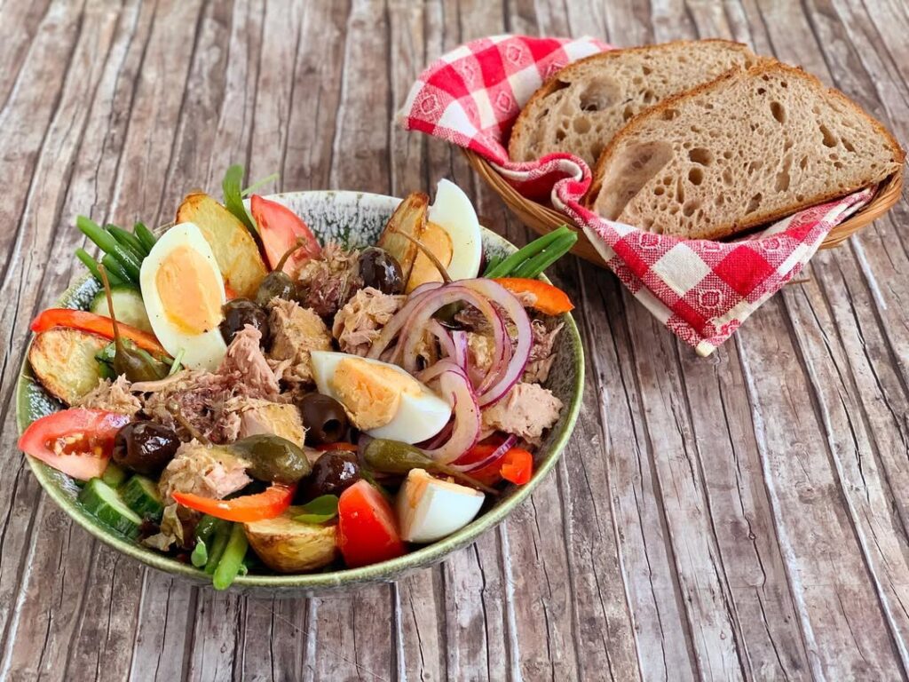 Salade Niçoise in Nice travel guide and weed laws