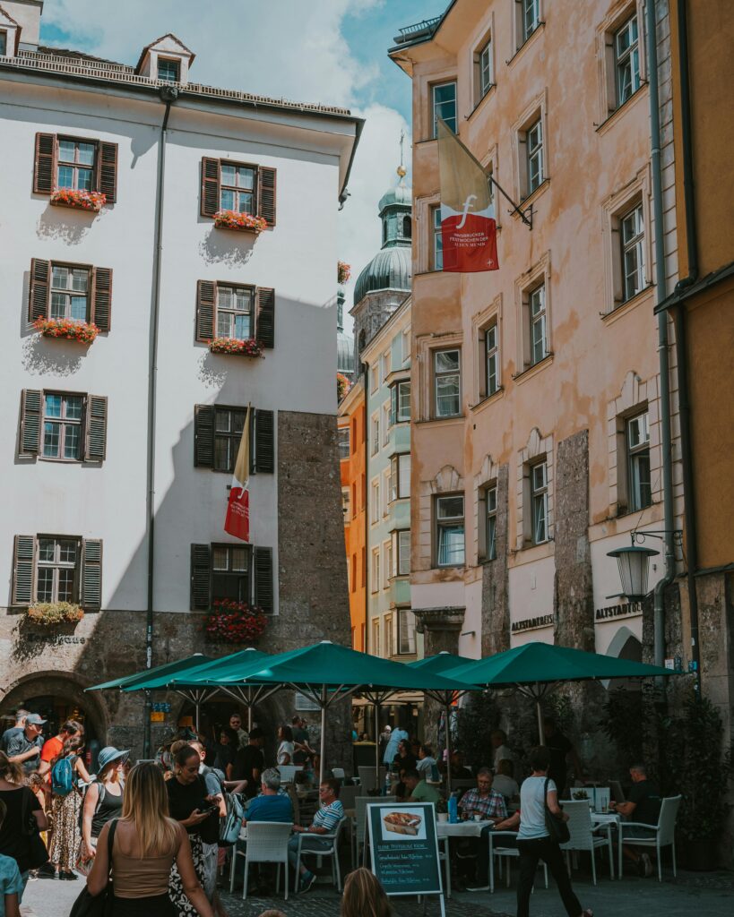 Café in Innsbruck with people